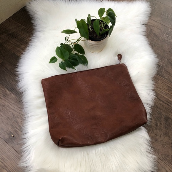 Free People Handbags - Free People vegan leather clutch